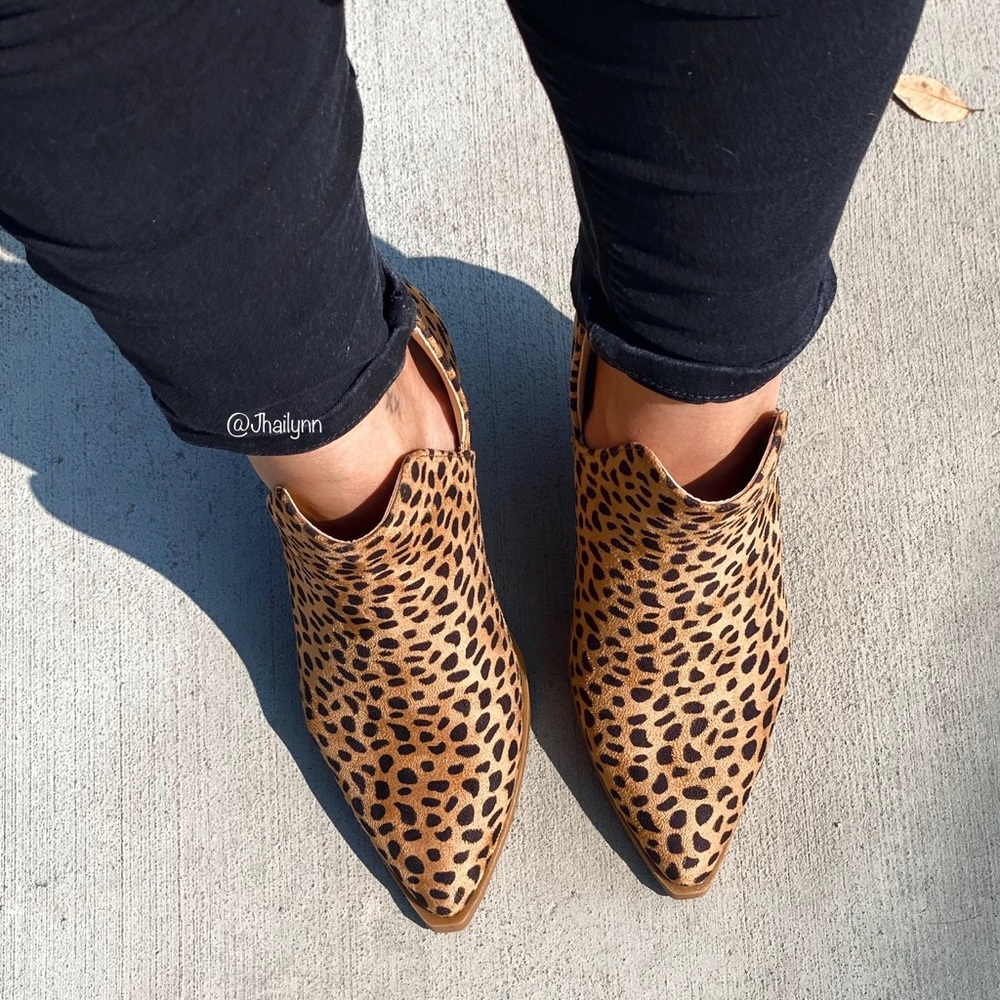 CHEETAH PRINT SIDE CUT BOOTIE - Picture 9 of 9